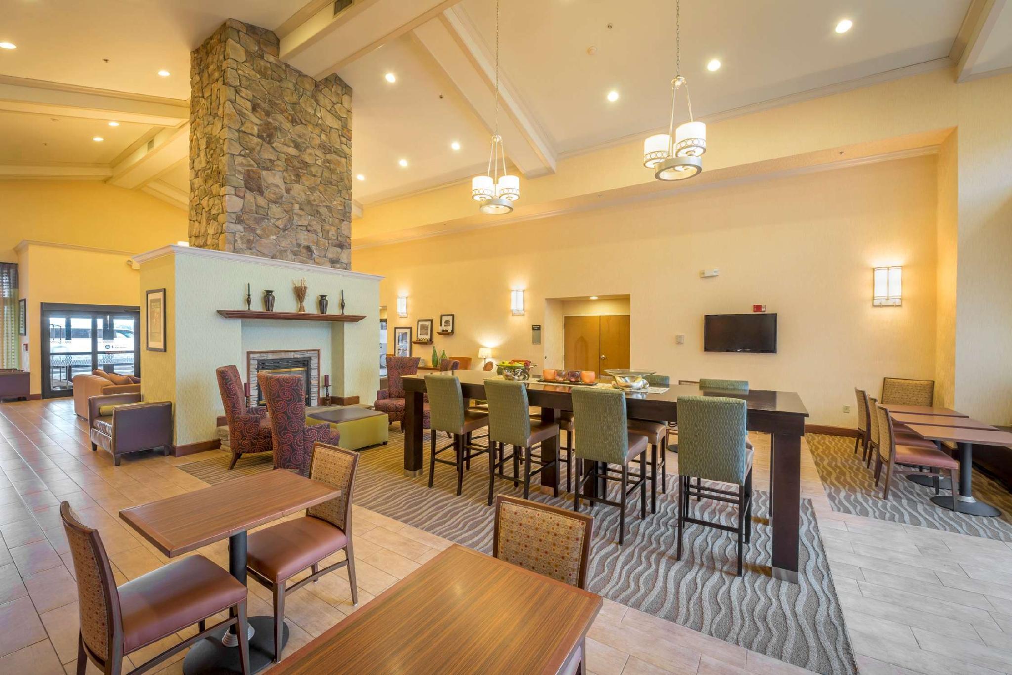 Hampton Inn & Suites Binghamton/Vestal Buitenkant foto